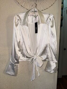 Fashion Nova Off-White Satin Tie-Front Top